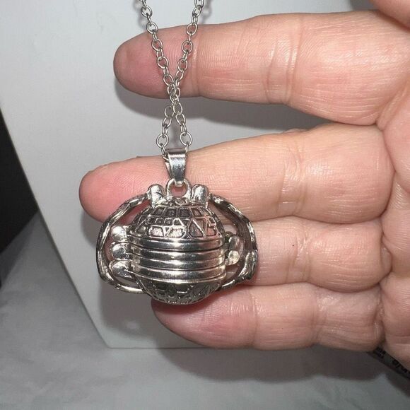 Silver Tone Memory Keeper Angel Locket Necklace - Picture 11 of 13